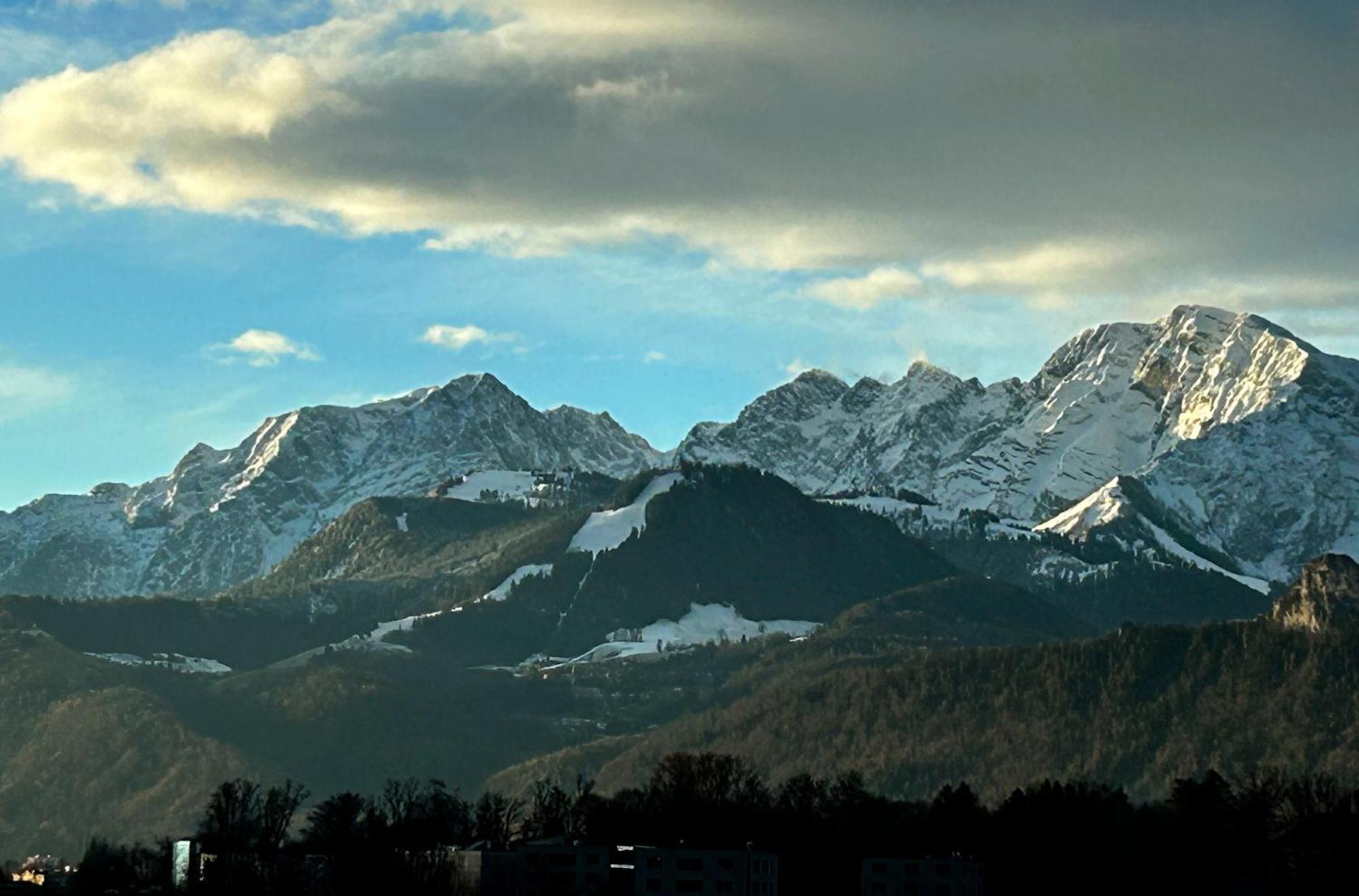 Hotel Im Zentrum Fuer Visionen Puch bei Hallein Exteriör bild
